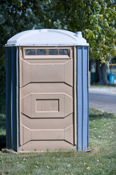 Portable Toilet Options We Offer in Clay, KY