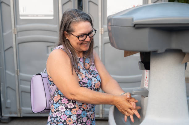 Best Portable toilet rental cost  in Clay, KY